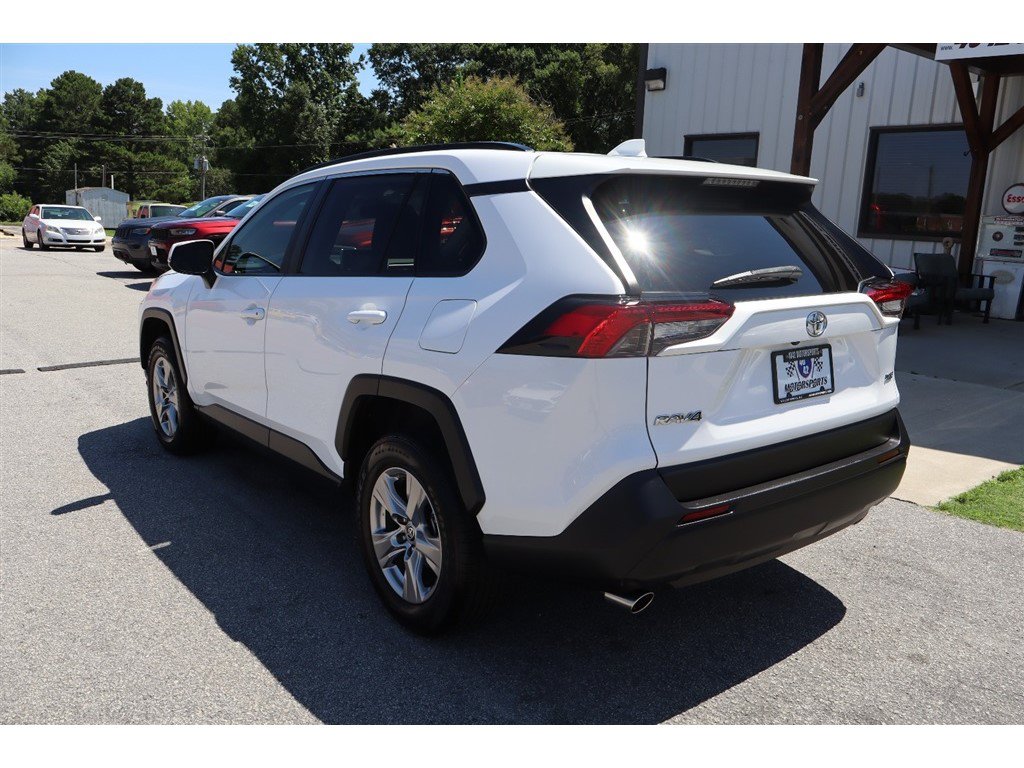 Used 2023 Toyota RAV4 XLE FWD image 3