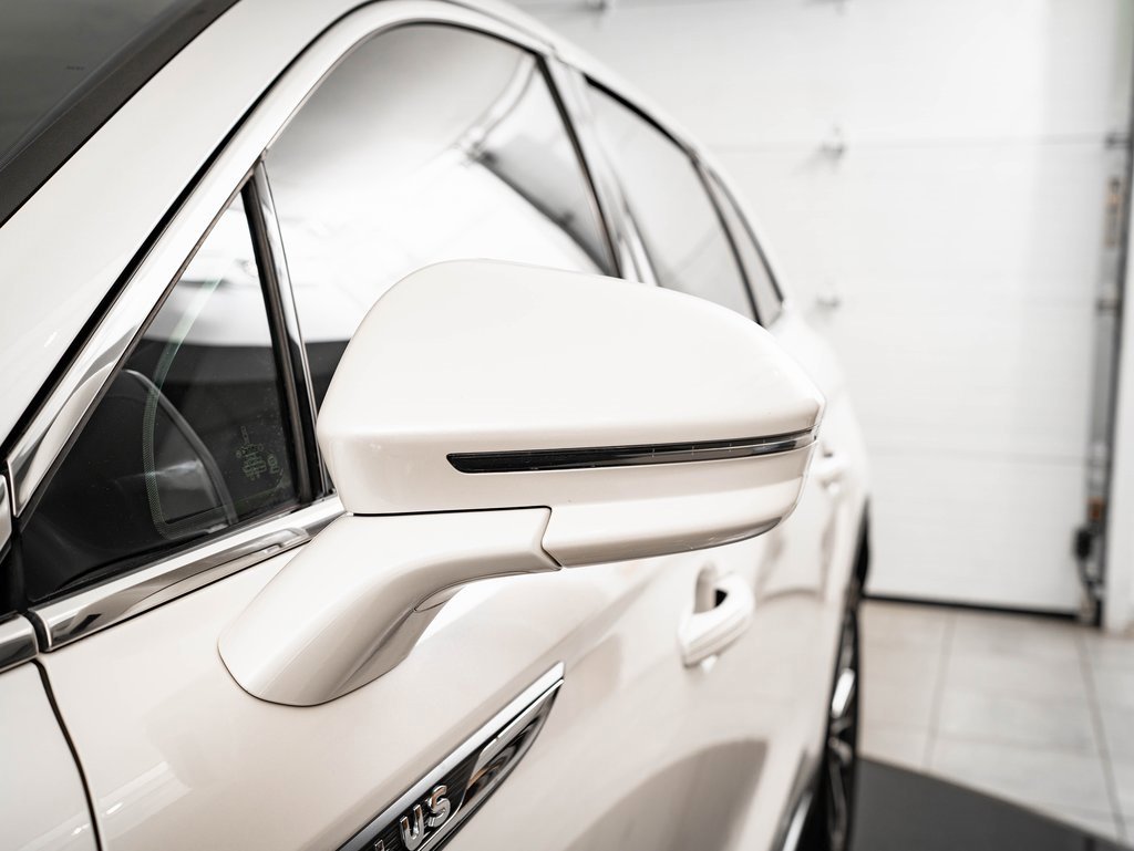 Used 2019 Lincoln Nautilus Select image 13