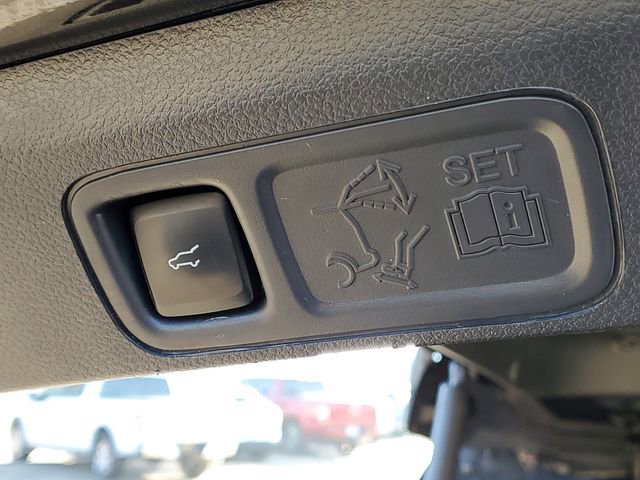 Used 2023 Ford Expedition Max Limited image 11