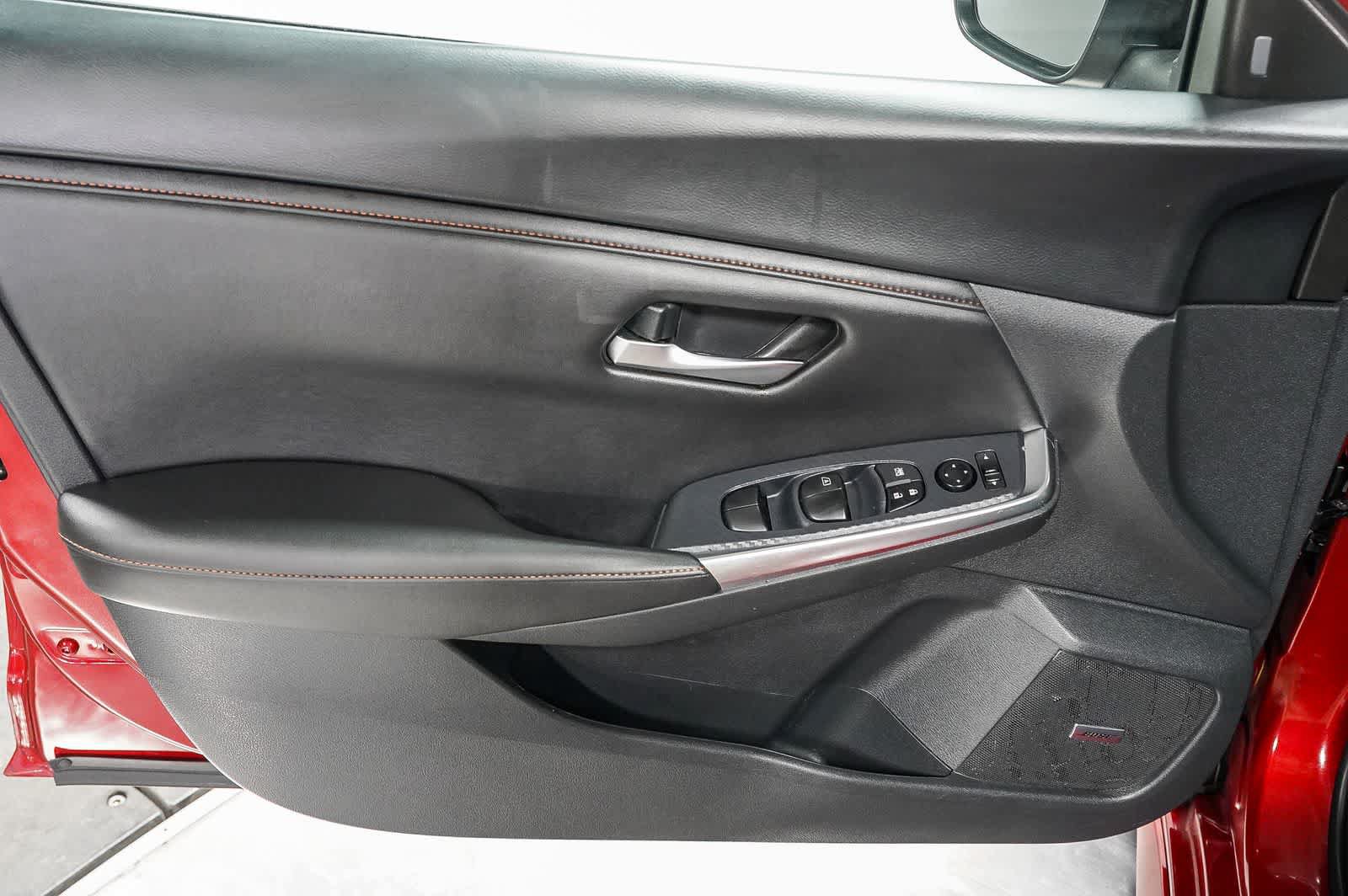 Used 2023 Nissan Sentra SR w/ SR Premium Package FWD image 22