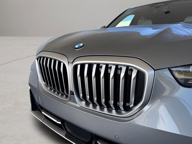 Certified 2024 BMW X5 sDrive40i w/ Executive Package image 2