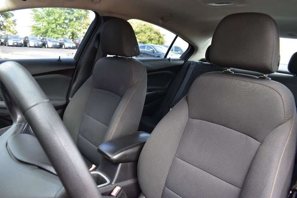 Used 2017 Chevrolet Cruze LS image 14