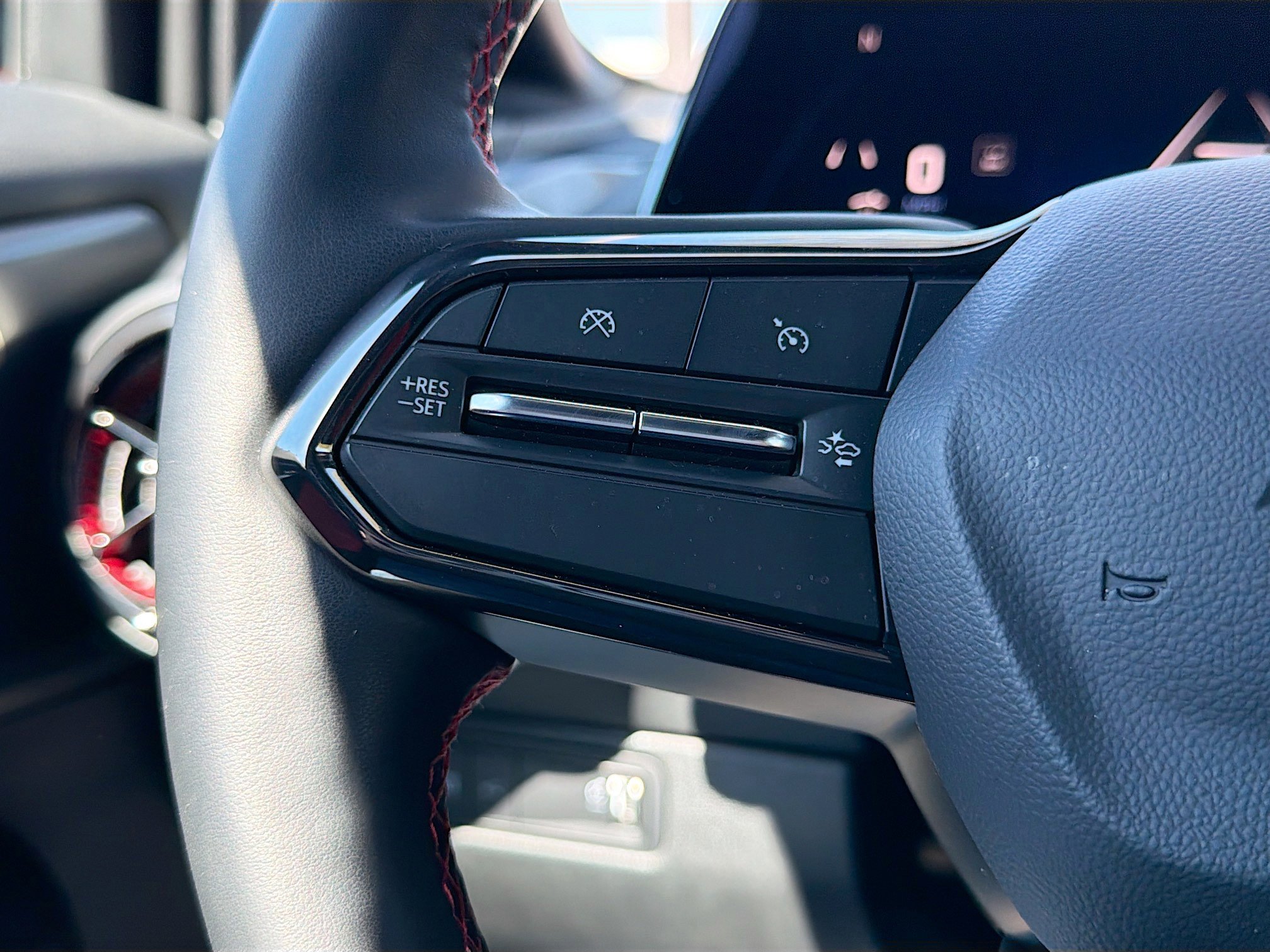 Used 2025 Chevrolet Equinox EV RS image 35