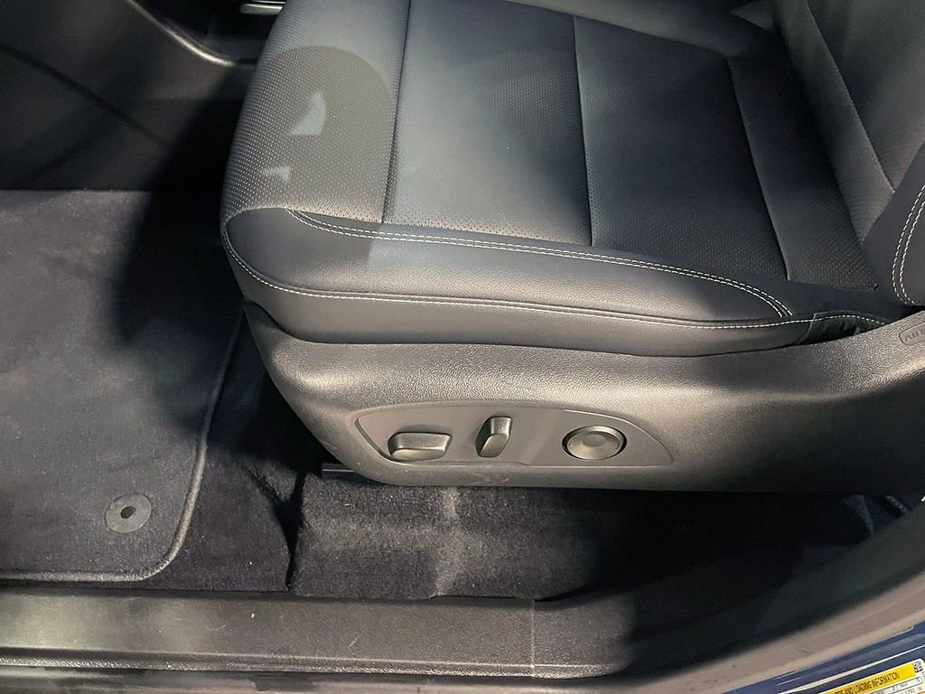 Used 2026 Chevrolet Traverse LT AWD/4WD image 23