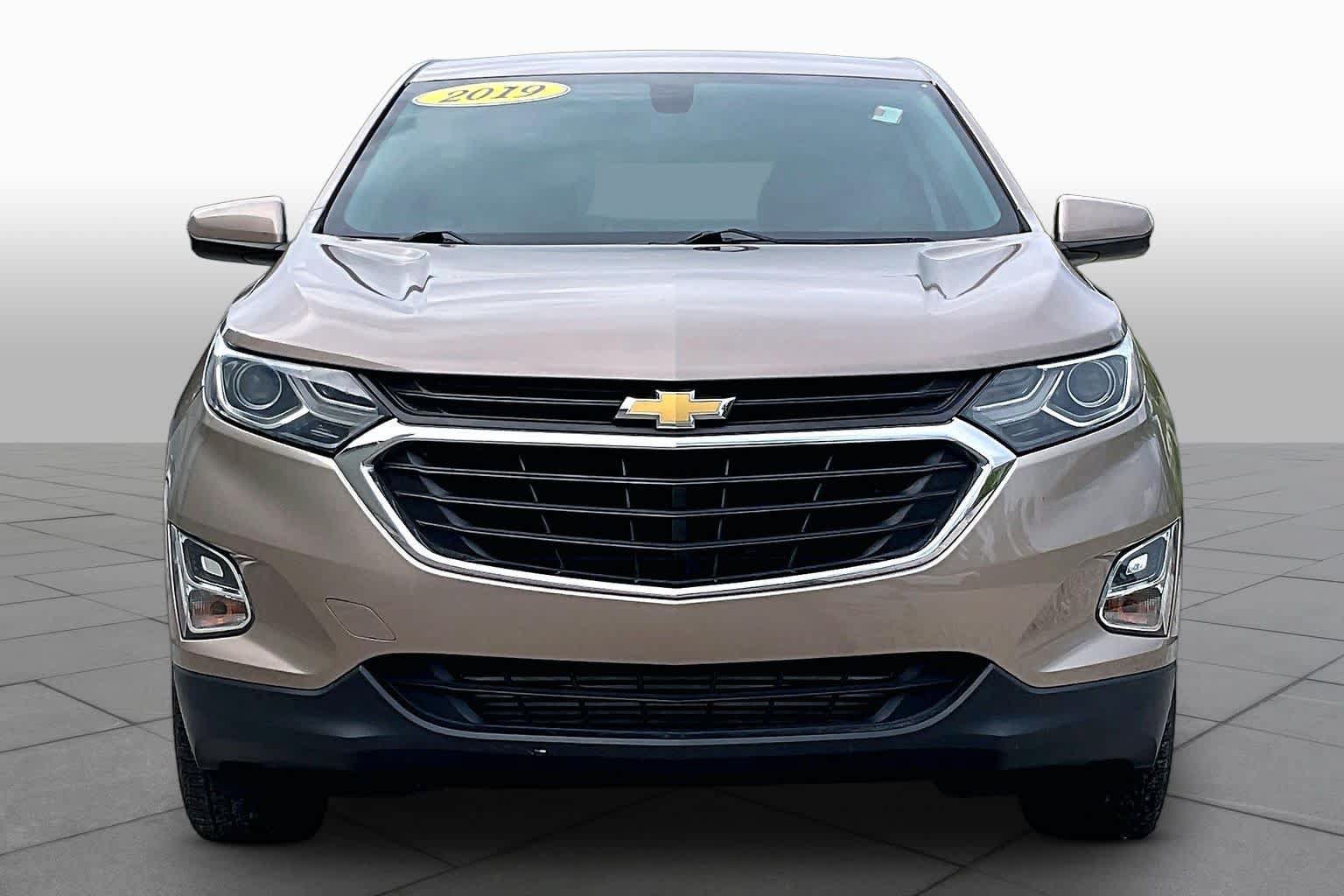 Used 2019 Chevrolet Equinox LT FWD image 4
