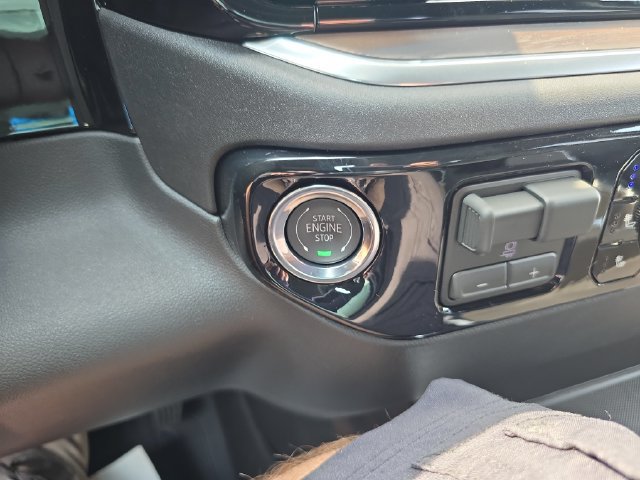 New 2026 GMC Sierra 2500 SLT w/ SLT Convenience Package AWD/4WD image 22