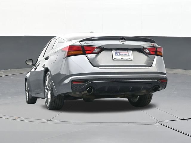 Used 2023 Nissan Altima 2.0 SR FWD image 46