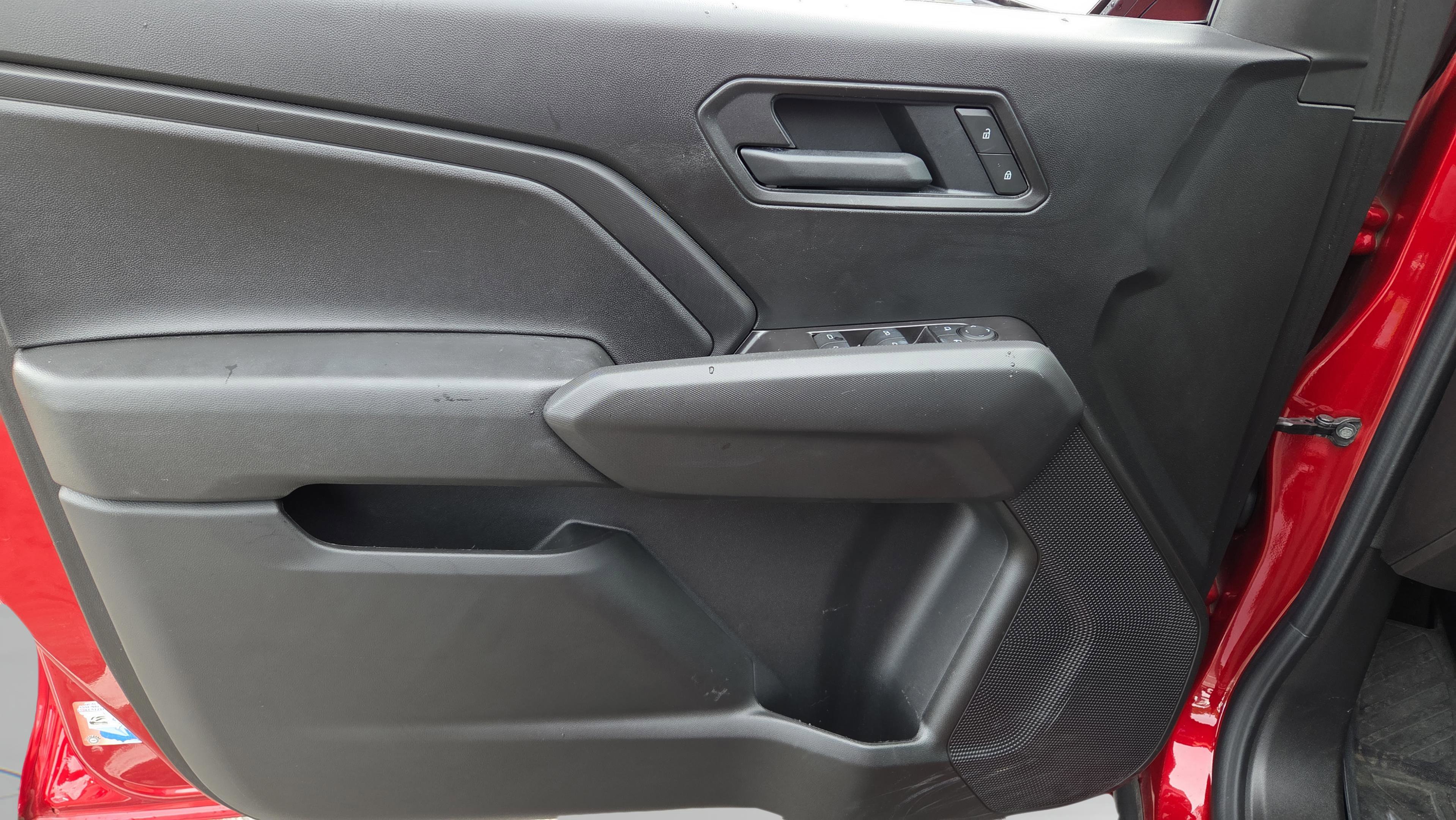 Used 2025 Chevrolet Colorado Trail Boss image 31