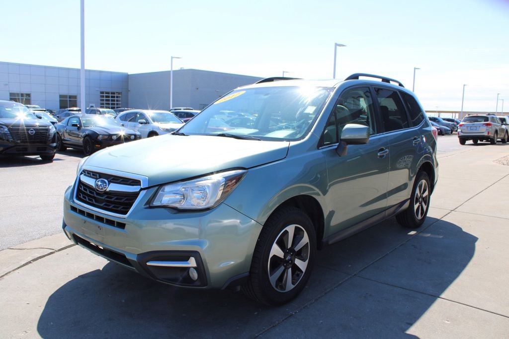 Used 2017 Subaru Forester 2.5i Limited image 3