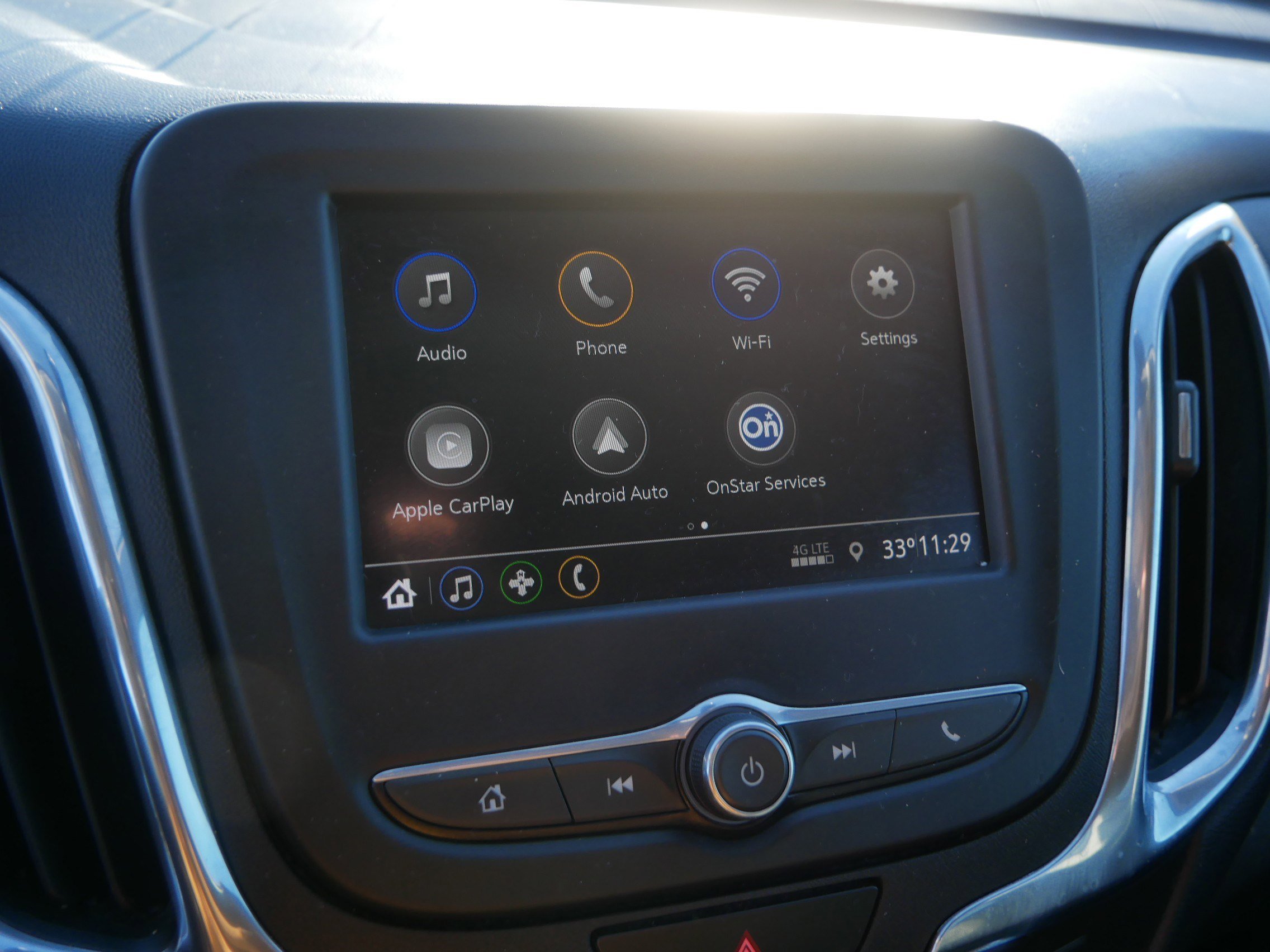 Used 2020 Chevrolet Equinox LT image 29