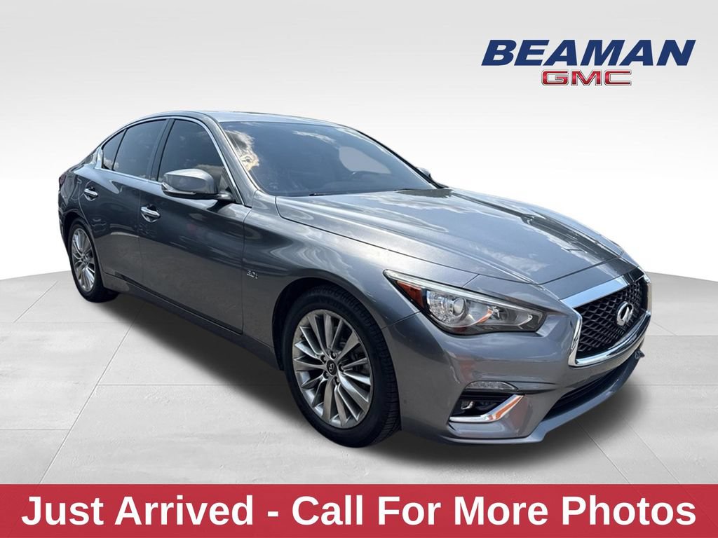 Used 2018 INFINITI Q50 Luxe w/ Essential Package (3.0T Luxe) RWD video 1