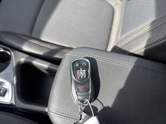 Used 2025 Buick Encore GX Preferred image 56