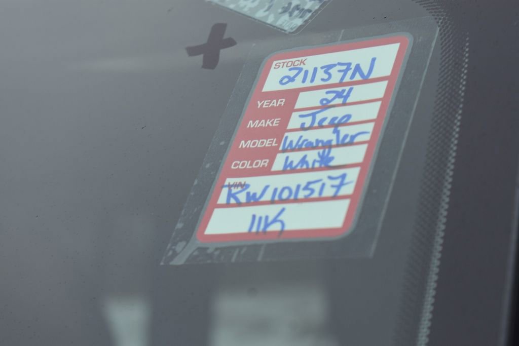 Used 2024 Jeep Wrangler Unlimited Rubicon 392 AWD/4WD image 47