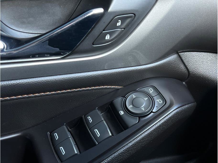 Used 2019 Chevrolet Traverse LT image 22