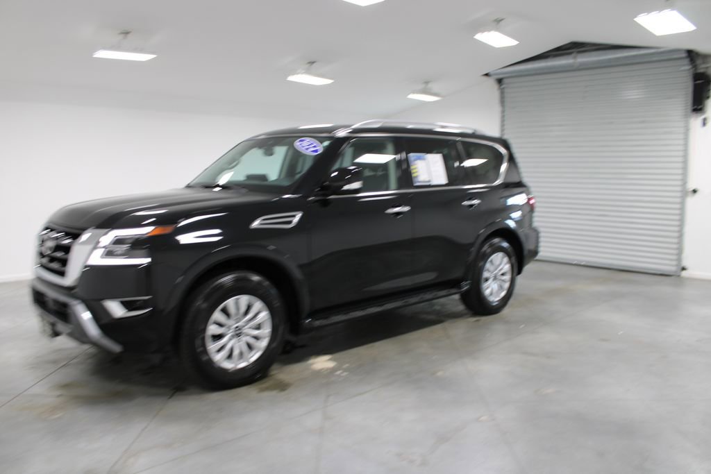 Used 2024 Nissan Armada SV w/ Cargo Package AWD/4WD image 4