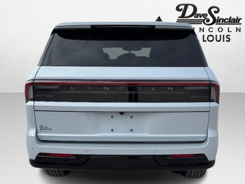 New 2025 Lincoln Navigator Reserve image 6