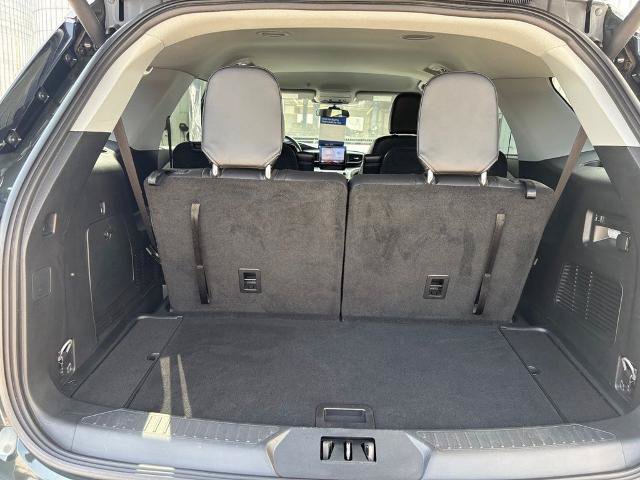 Certified 2024 Ford Explorer XLT w/ Equipment Group 202A AWD/4WD image 9