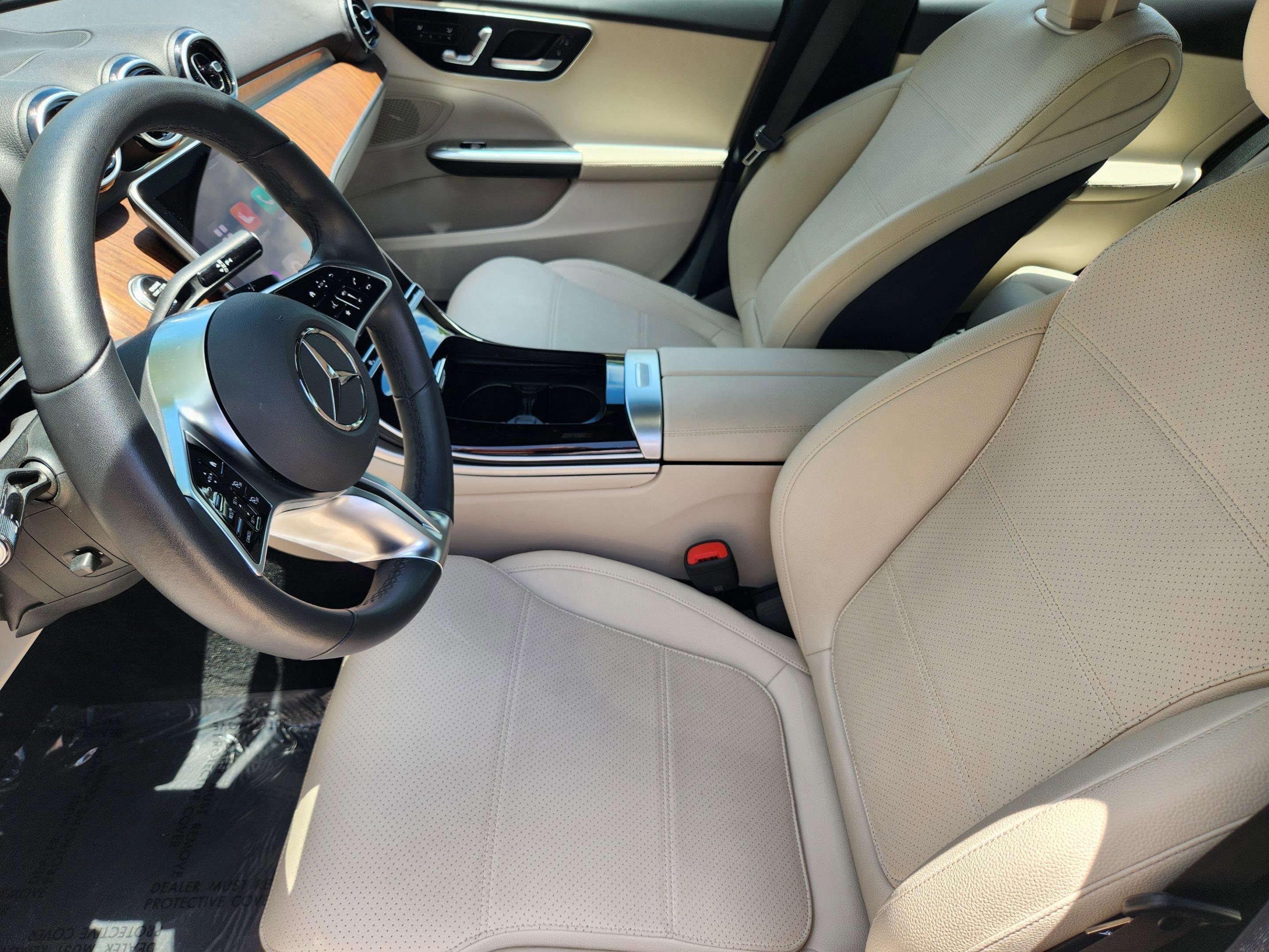 Used 2025 Mercedes-Benz C 300 Sedan image 6