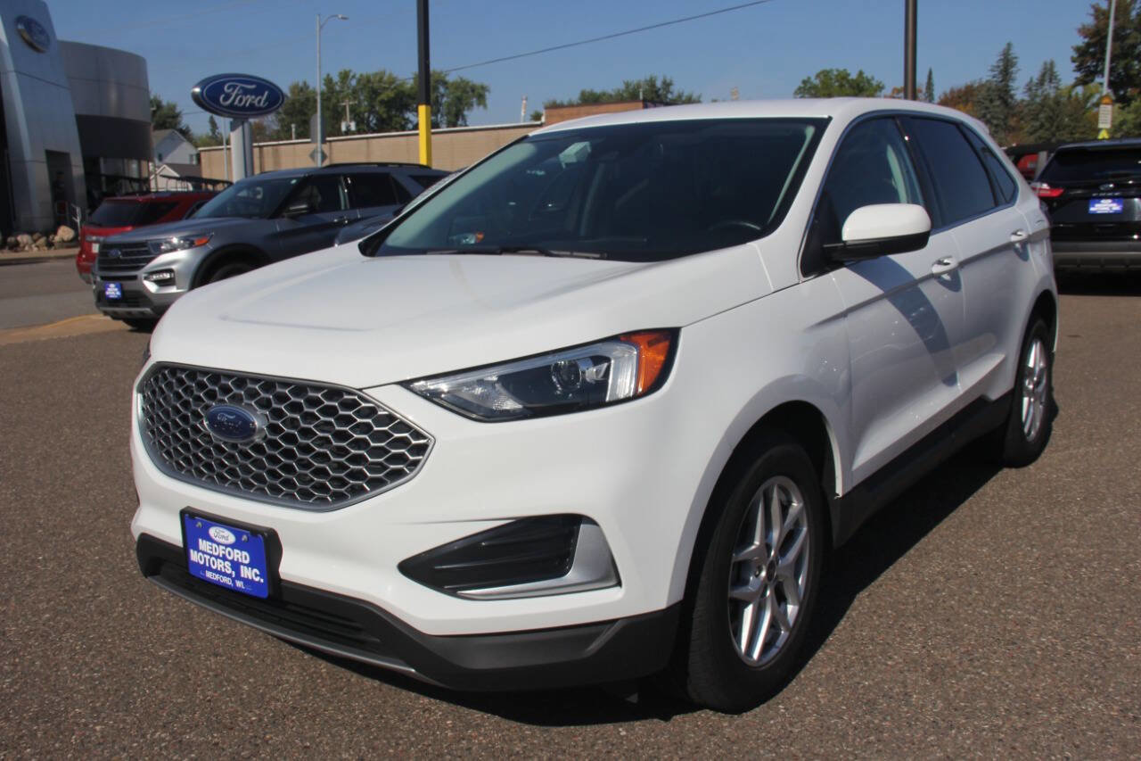 Used 2024 Ford Edge SEL image 9