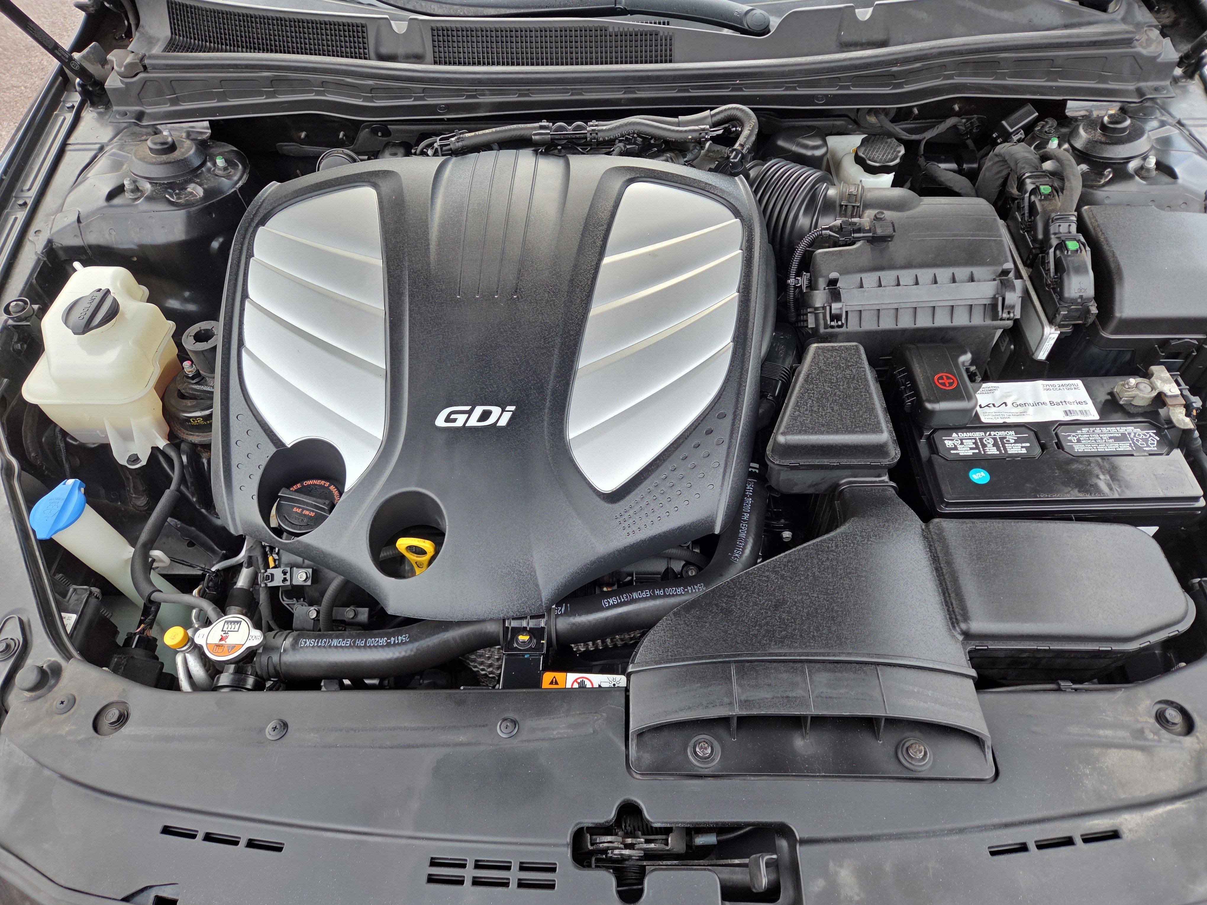 Used 2014 Kia Cadenza Limited image 32