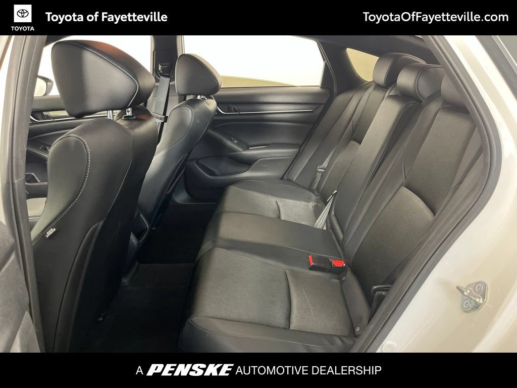 Used 2018 Honda Accord Sport image 16
