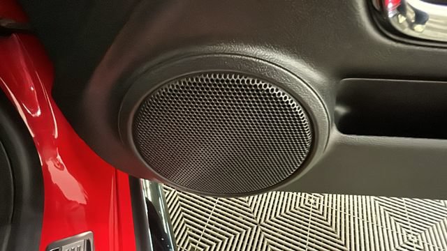 Used 2015 Chevrolet Camaro Z/28 RWD image 28