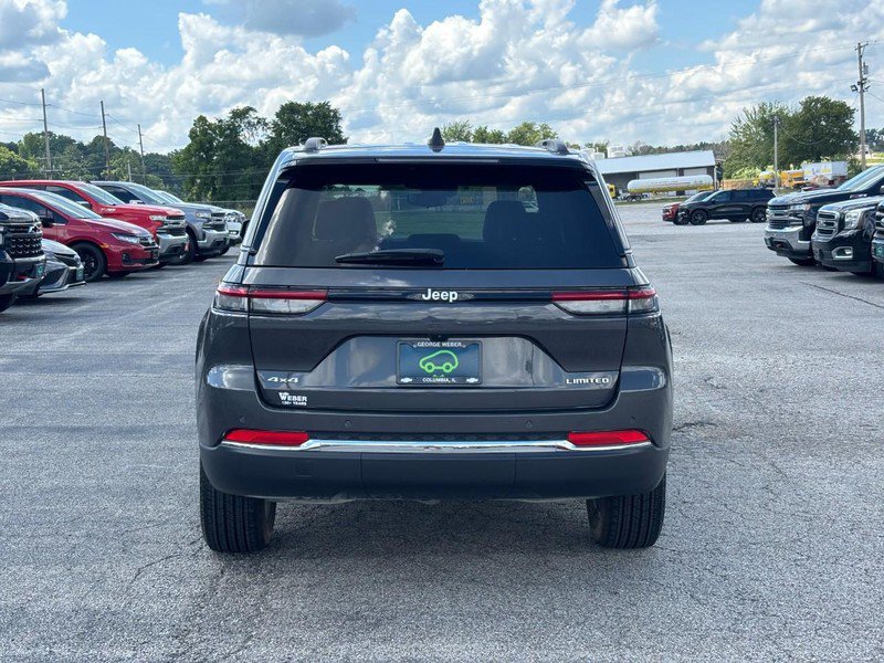 Used 2024 Jeep Grand Cherokee Limited w/ Trailer Tow Package AWD/4WD image 4