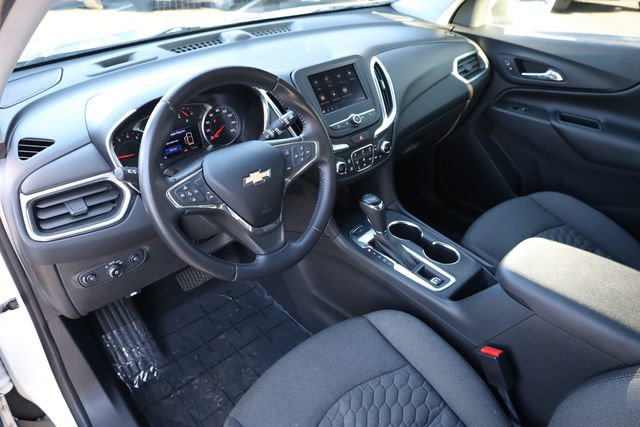 Used 2020 Chevrolet Equinox LT w/ Driver Convenience Package image 12
