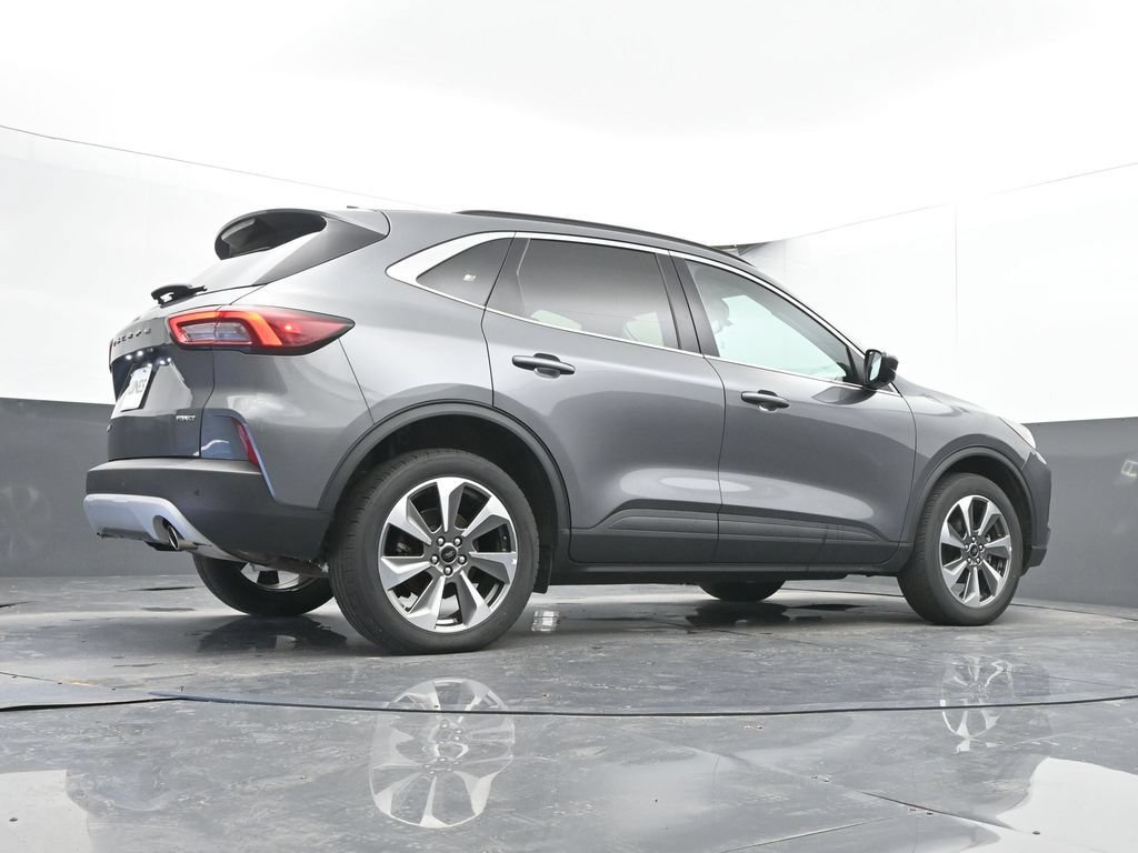 Used 2024 Ford Escape Platinum AWD/4WD image 23
