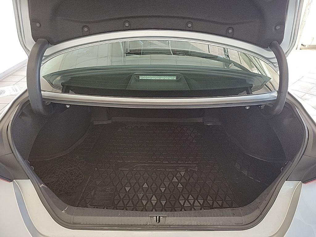 Used 2021 Toyota Avalon Limited w/ Advanced Safety Package image 12