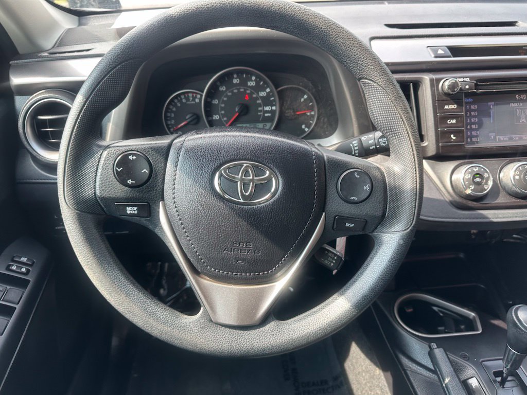 Used 2016 Toyota RAV4 LE AWD/4WD image 24