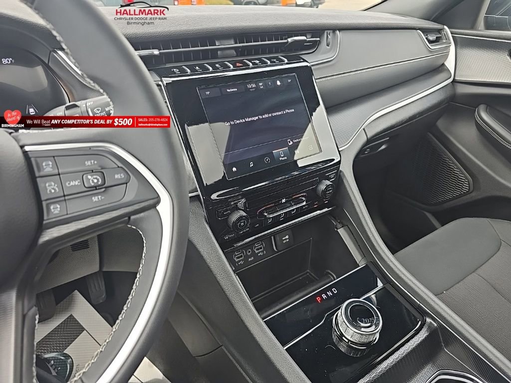 Used 2025 Jeep Grand Cherokee 4WD image 15