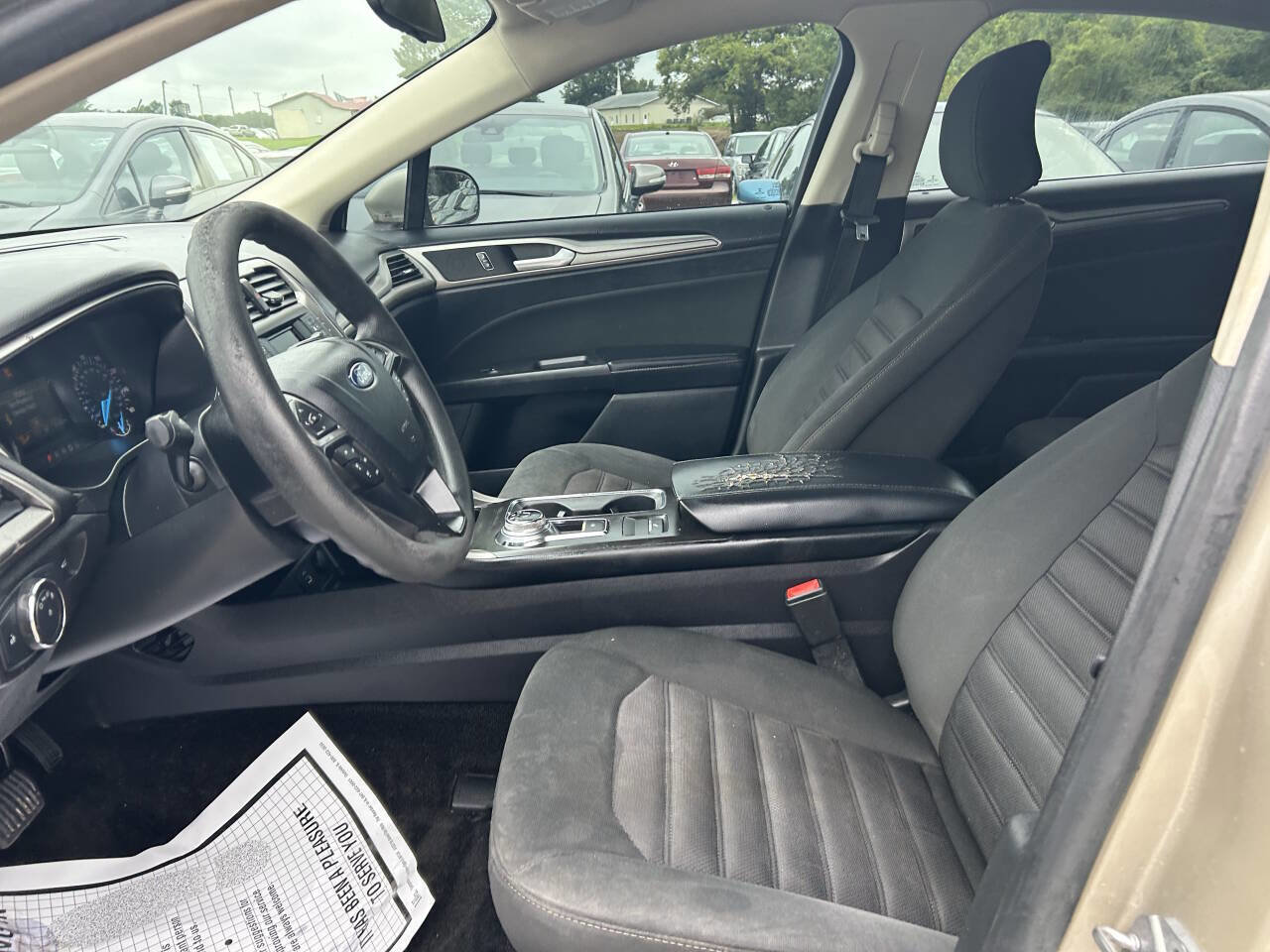 Used 2018 Ford Fusion SE image 10