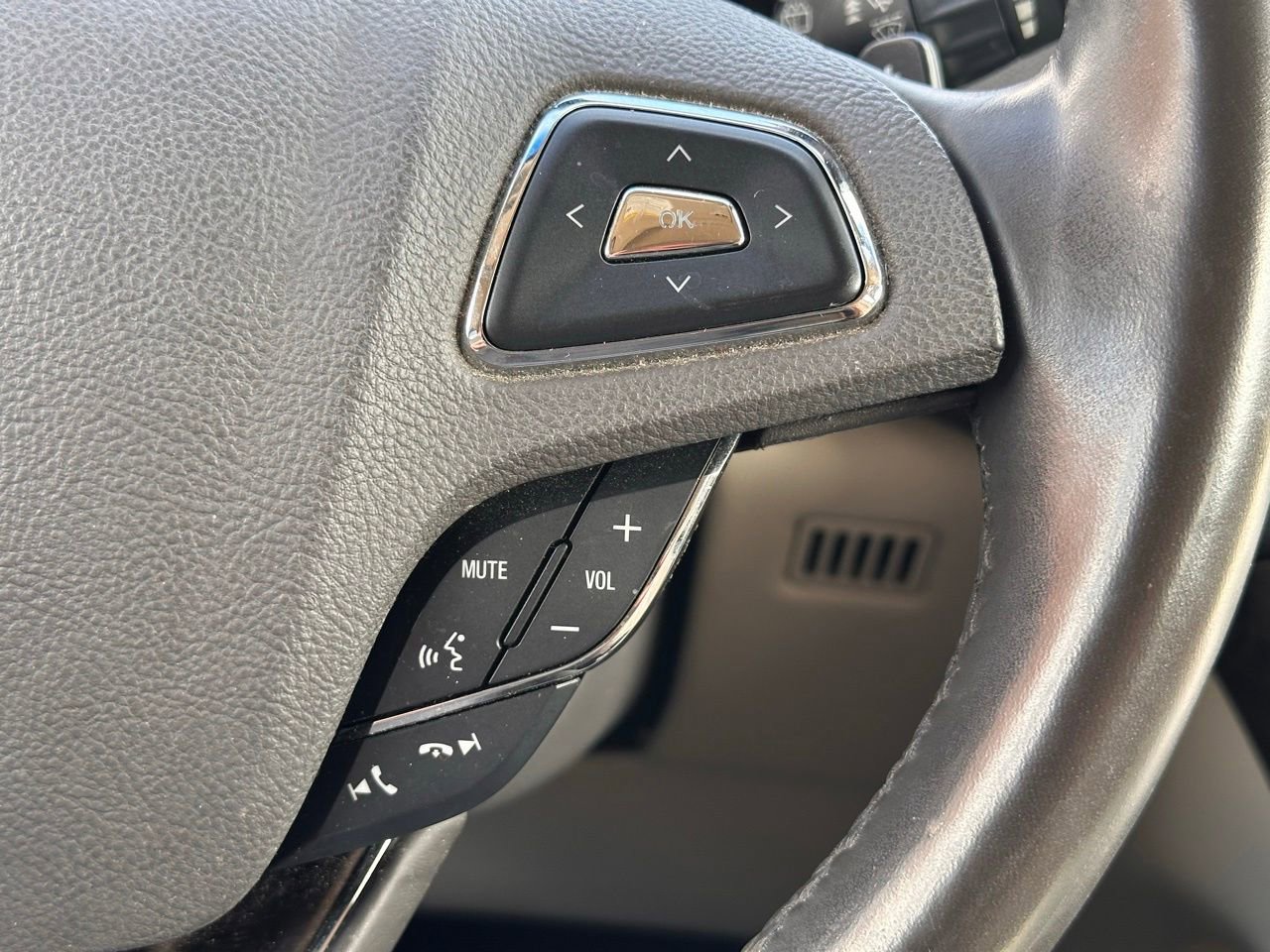 Used 2016 Lincoln MKX Reserve w/ Climate Package image 28