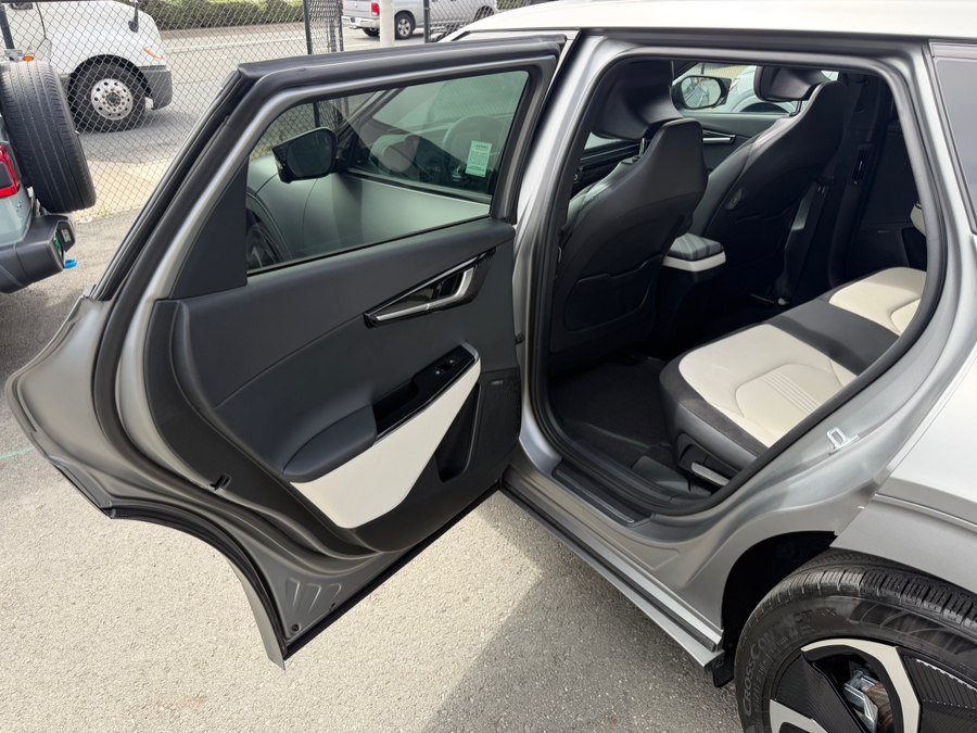 Used 2024 Kia EV6 GT-Line w/ GT-Line White Seat Package AWD/4WD image 47