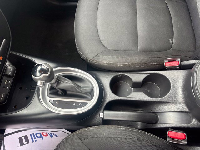 Used 2017 Kia Soul + FWD image 20