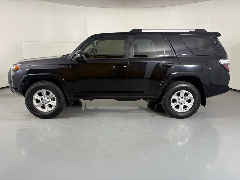 Used 2024 Toyota 4Runner SR5 RWD image 5