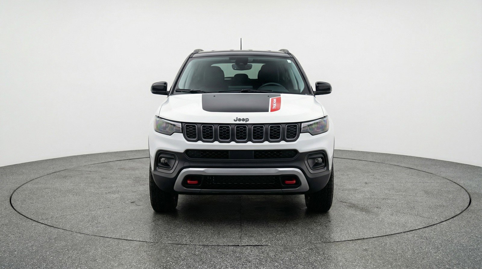 Used 2025 Jeep Compass Trailhawk image 2