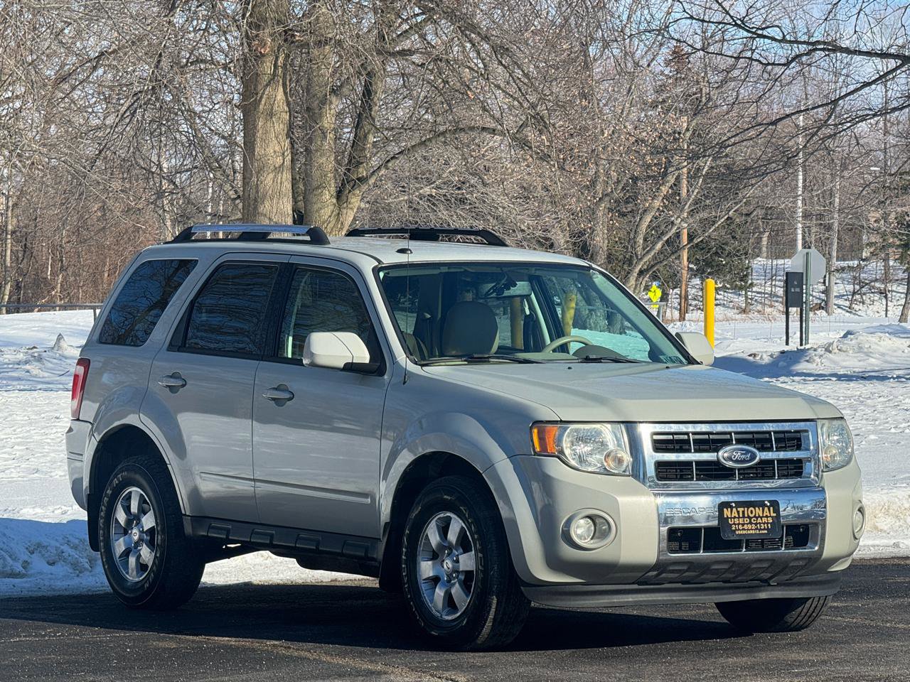 Used 2009 Ford Escape Limited AWD/4WD image 2