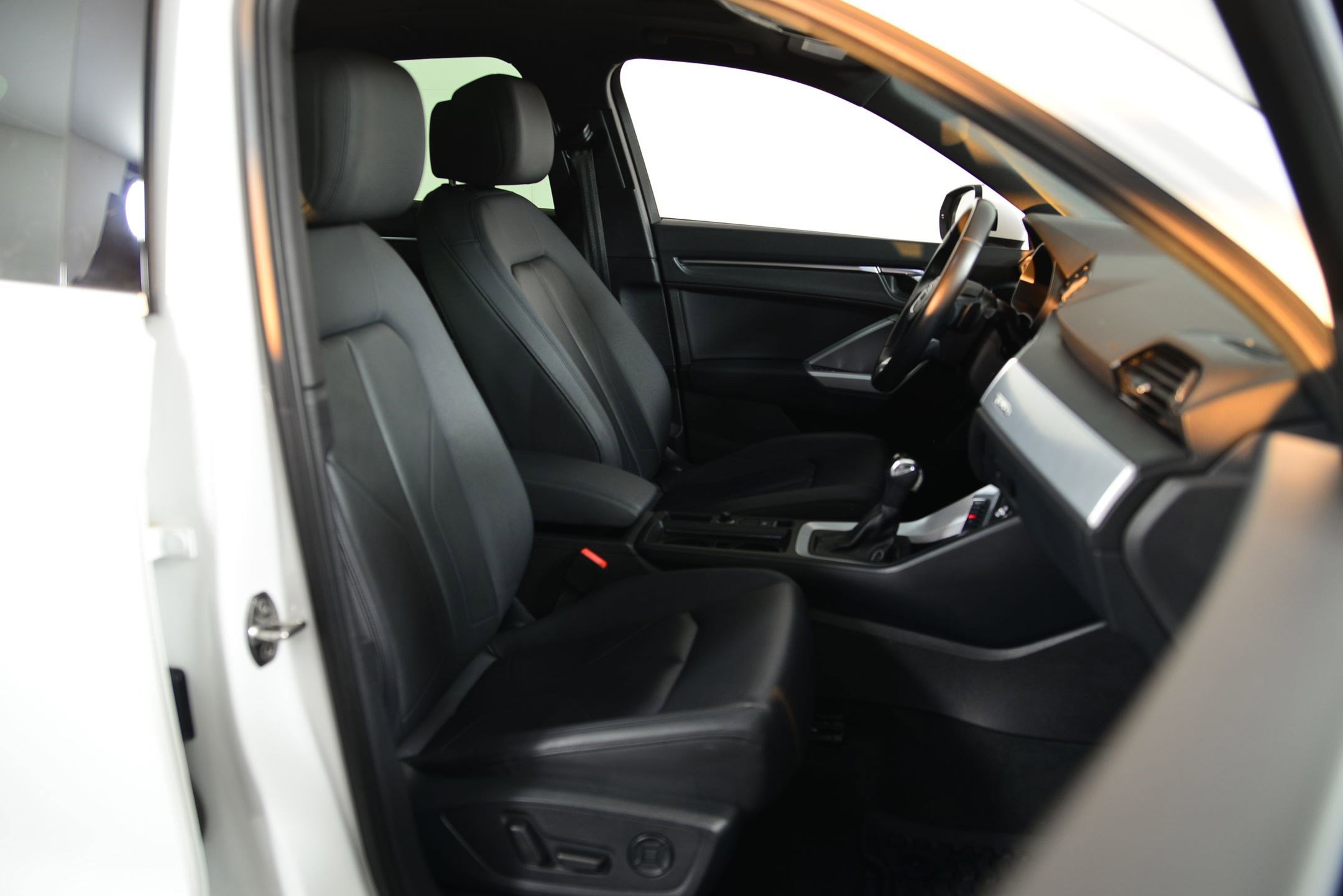 Certified 2021 Audi Q3 2.0T Premium w/ Convenience Package image 18