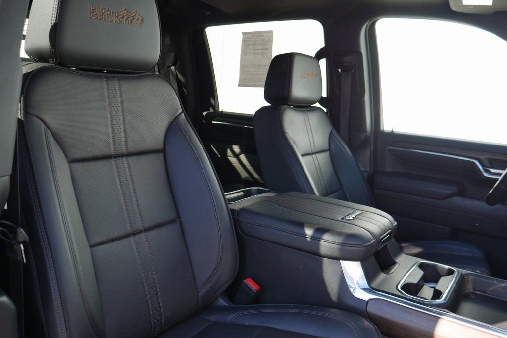 Used 2024 Chevrolet Silverado 3500 High Country w/ High Country Premium Package image 24