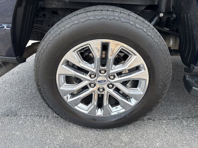Used 2024 Ford F150 Lariat w/ Bed Utility Package AWD/4WD image 11