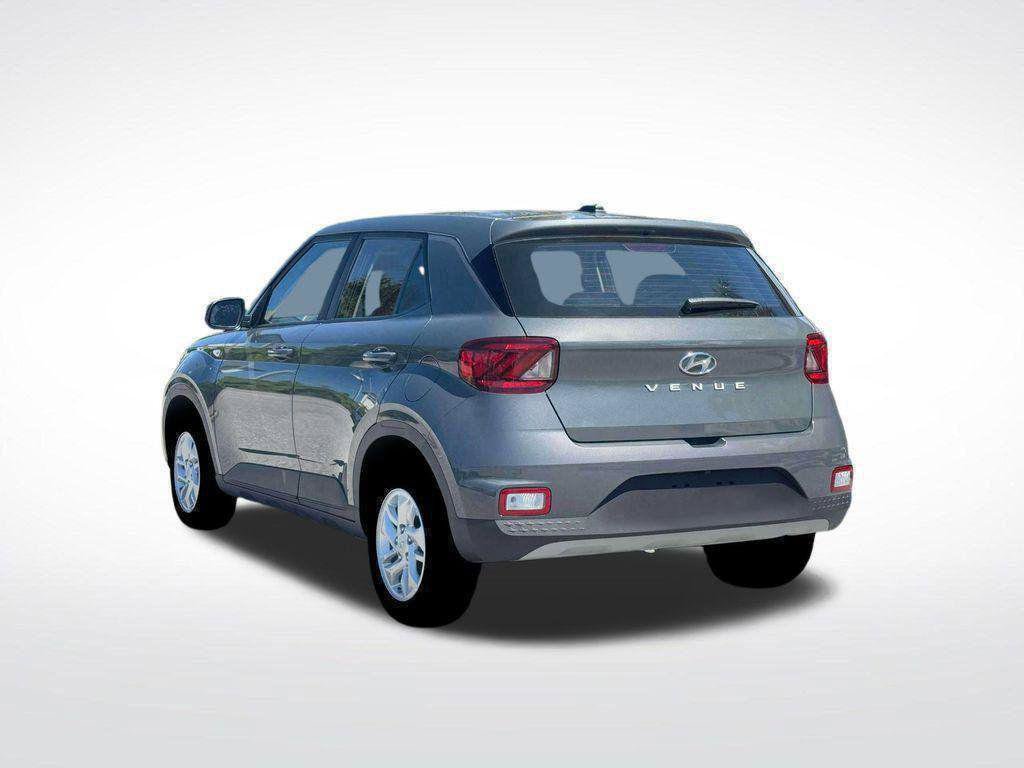 New 2026 Hyundai Venue SE FWD image 5