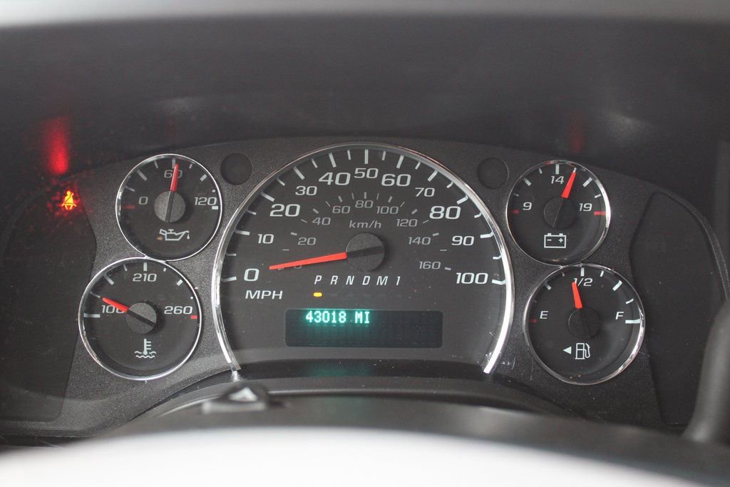 Used 2023 GMC Savana 2500 w/ Driver Convenience Package RWD image 19