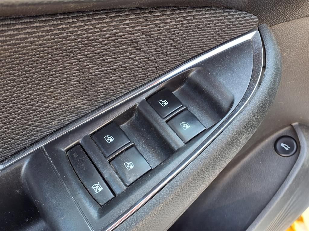 Used 2017 Chevrolet Cruze LT image 15