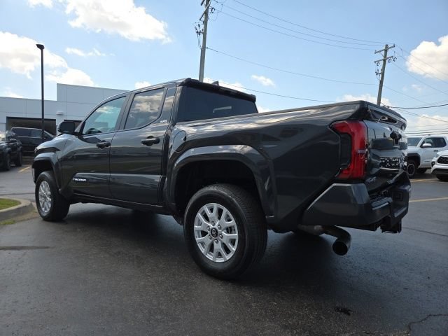 Used 2026 Toyota Tacoma SR5 AWD/4WD image 6