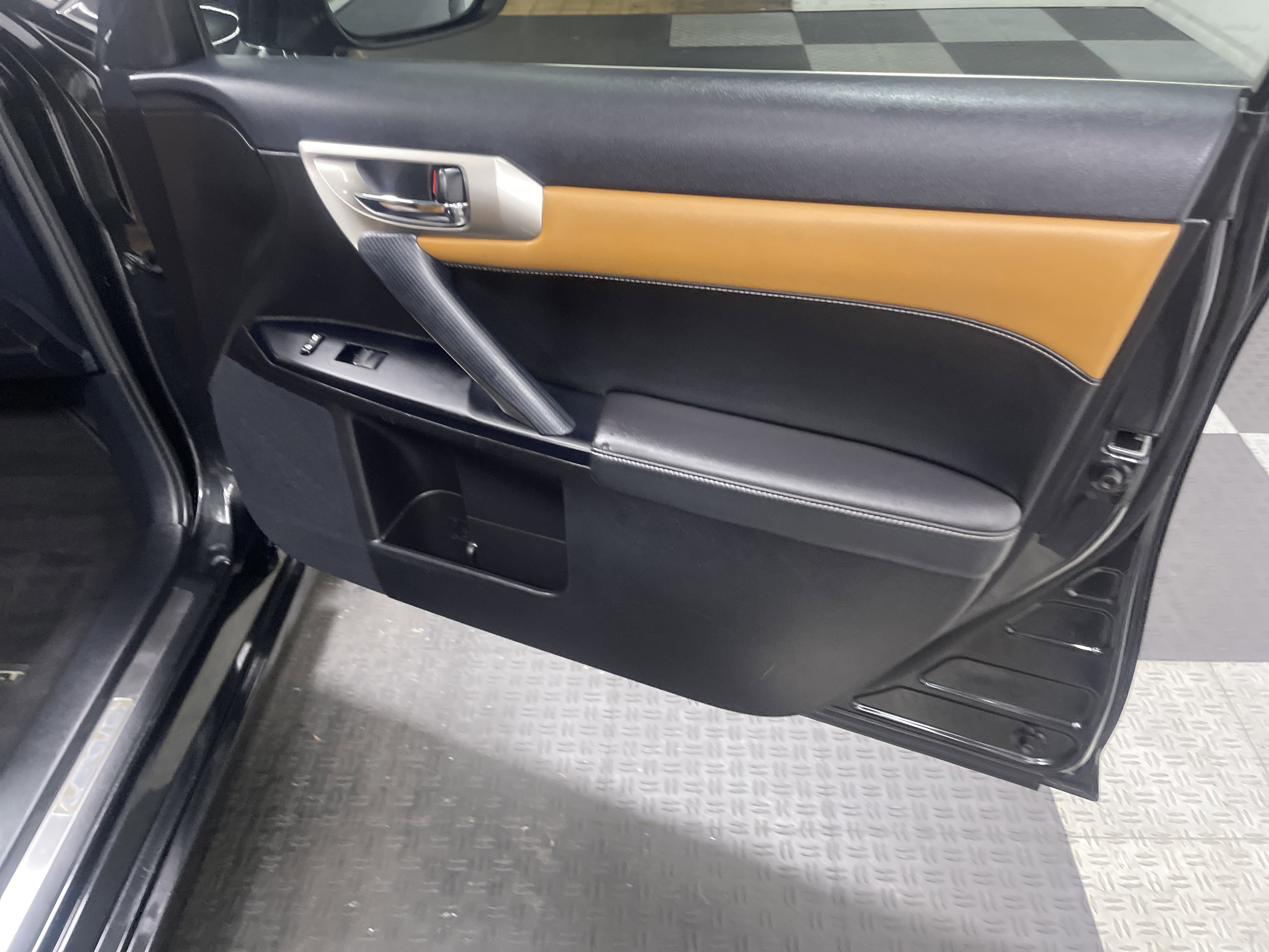 Used 2017 Lexus CT 200h w/ Accessory Package 2 image 25