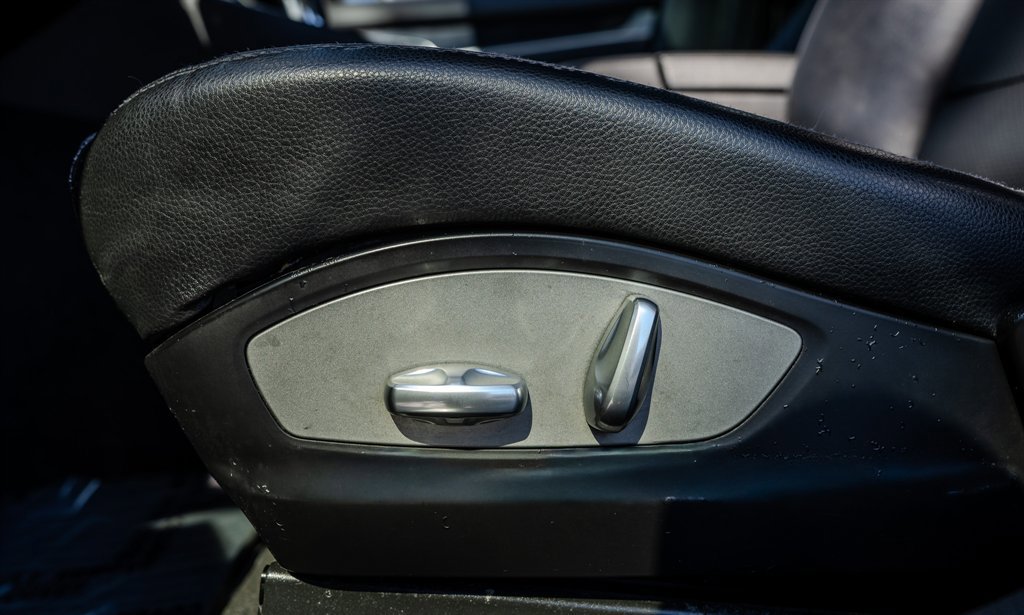 Used 2014 Porsche Panamera 4 image 26