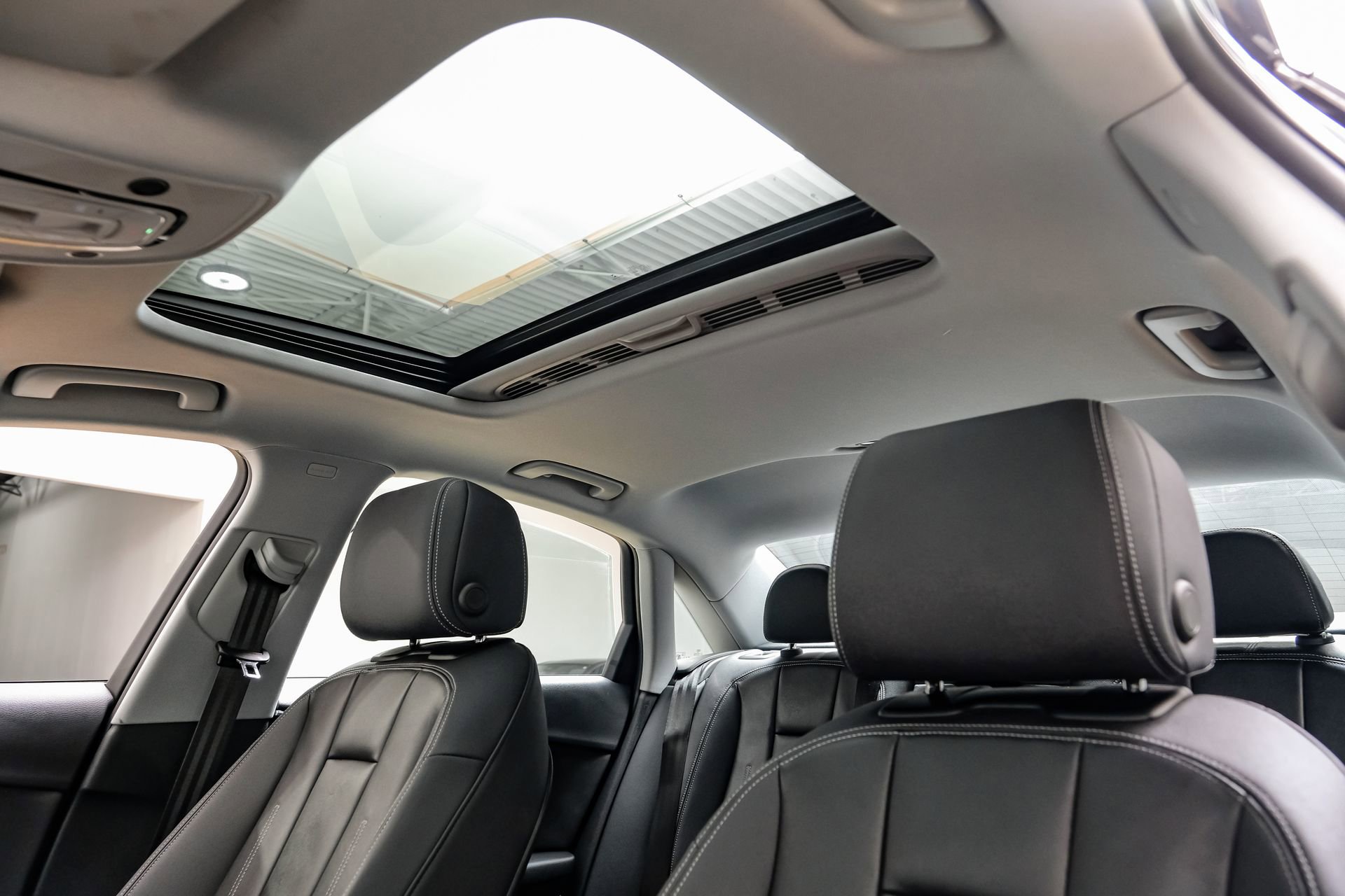 Used 2022 Audi A4 2.0T Premium image 5