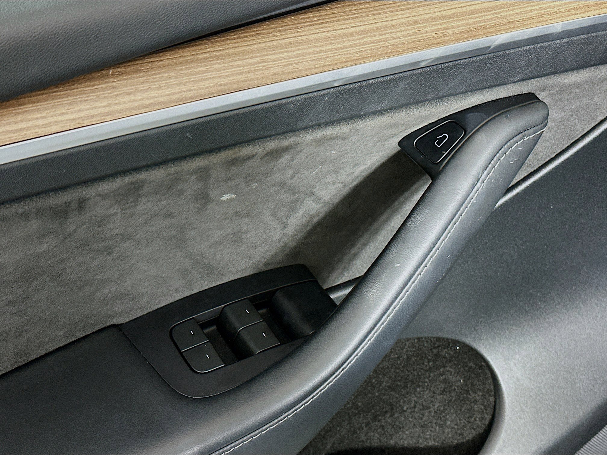 Used 2023 Tesla Model Y Performance image 15